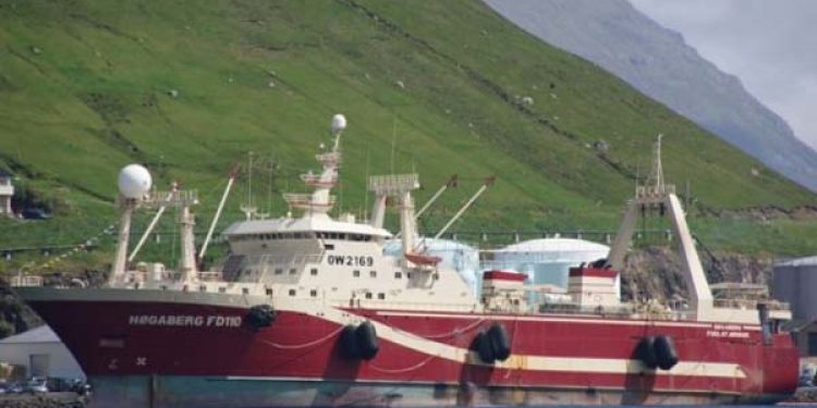 Nyt fra Færøerne uge 26. Høgaberg er ankommet til Færøerne.  Foto: Høgaberg  Fotograf:  Skipini