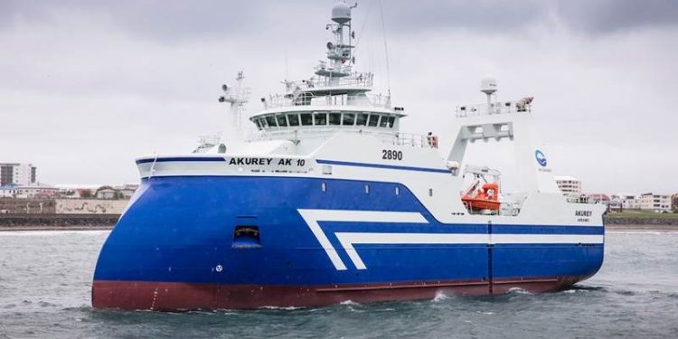 Islandske trawlere lander pæne fangster til fiskeindustrien Nordgardur