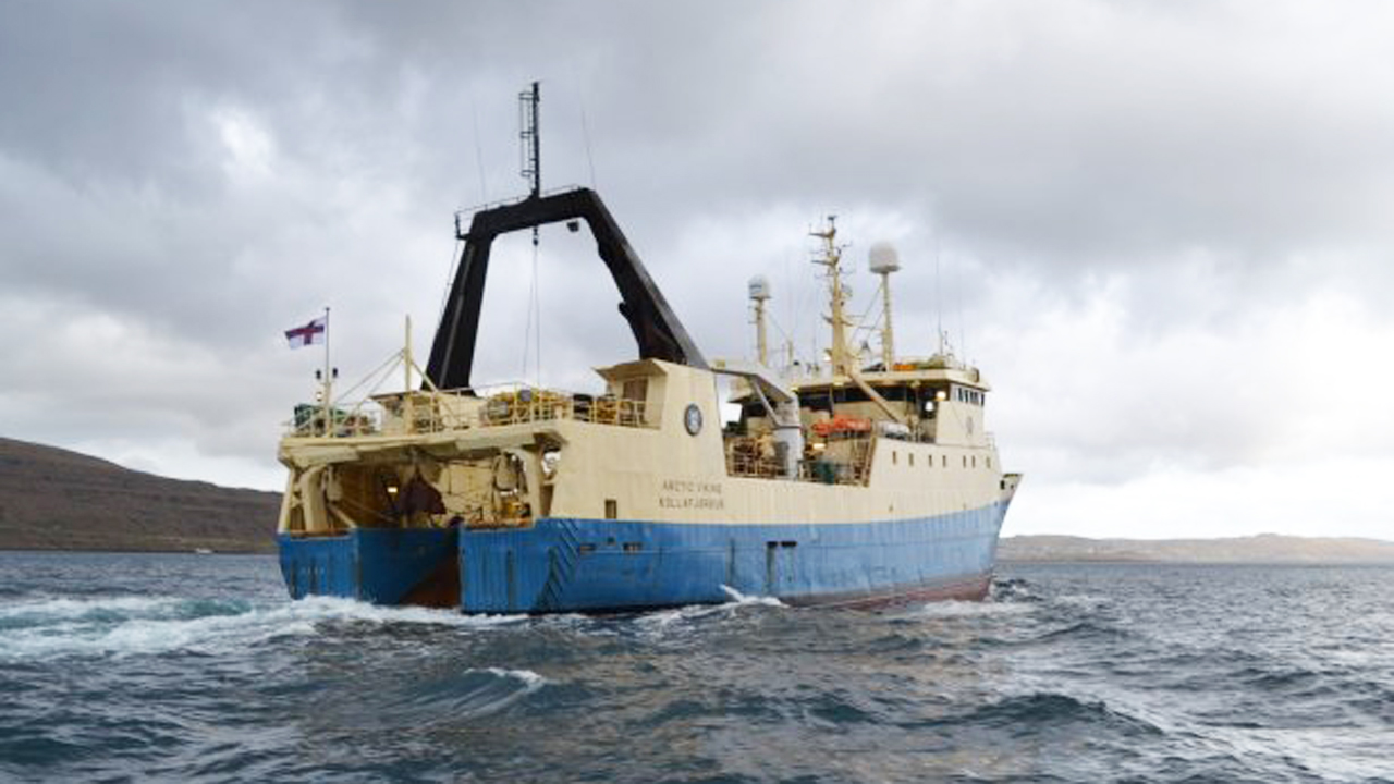 Read more about the article Færøerne: Færøsk trawler lander fisk fra Barentshavet
