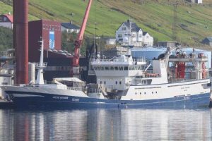 Færøerne: Den pelagiske flåde lander både blåhvilling og makrel - foto Kiran J