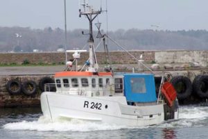 Tidligere tjente man godt i fiskeriet.  arkivfoto: Bornholmsk trawler der idag ikke er i det bornholmske fiskeri R242 Kon-tiki