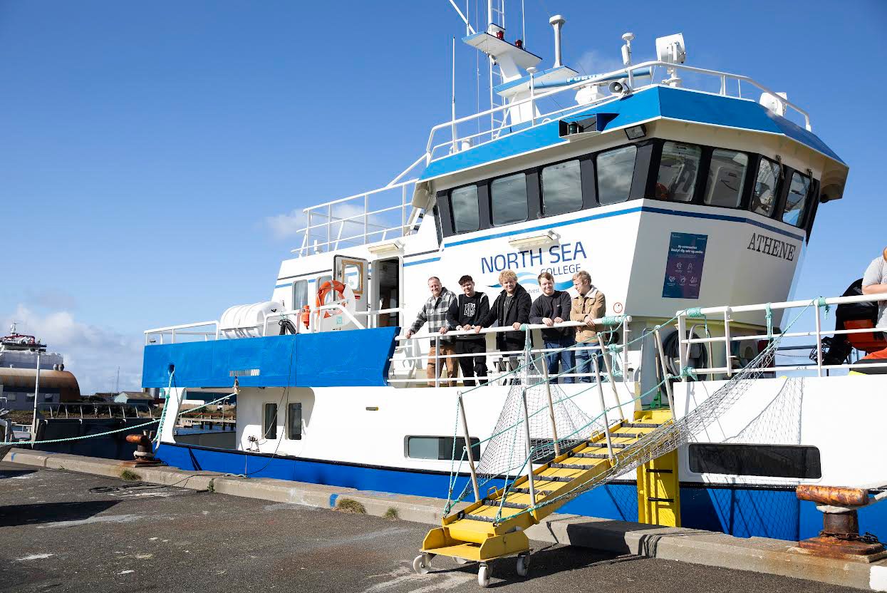 Read more about the article Skoleskibet M/S Athene lægger til kaj ved Naturmødet i Hirtshals