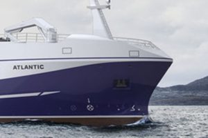 Nyt skibsdesign: Autoline og snurrevod i et og samme fartøj   Foto: nyt koncept - kombination af snurrevod og autolanglinefartøj - Skipsteknisk