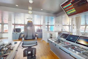 For bestyrelsesformand Kristian Barslund er 50 års erfaring fra broen på en trawler det vigtigste værktøj til at navigere gennem de nuværende markedsforstyrrelser. foto: Atlantic Enterprise Ocean Prawns