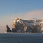 Varmere vand strømmer ind i Barentshavet via Barentshavsåbningen mellem det norske fastland og Bjørnøya. Denne tilførsel af atlantisk vand er en del af det fænomen, som forskerne kalder »atlantificering«. foto: Monika Sæle Hi.no