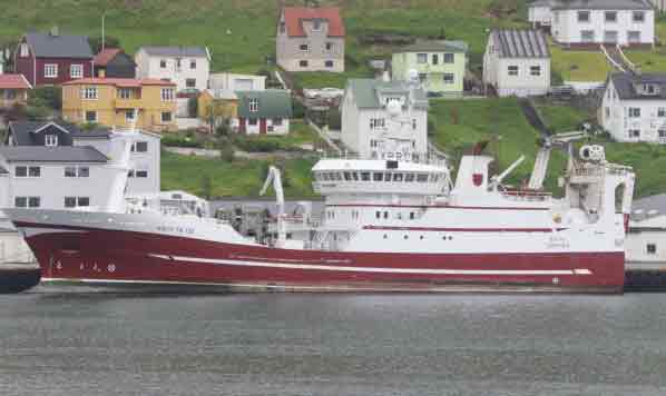 Birita landede i ugen en last på 2000 tons sortmund, som de har fisket under Færøerne. foto: Kiran J 