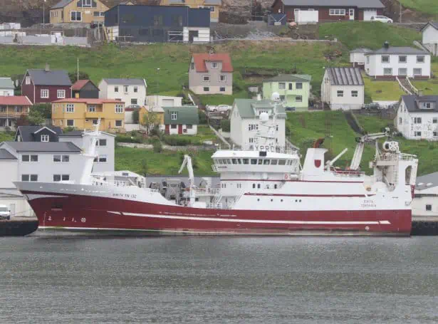 Read more about the article Færøerne: Færøske industrifartøjer lander i Danmark, Island og i Norge samt på Færøerne