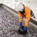 Fiskeriet efter de store stimer af blåhvilling omkring Færøerne kører i øjeblikket på højtryk. Med landinger på over 20.000 tons i Fuglefjord og Tvøroyri alene, har de færøske modtageanlæg haft en særdeles travl uge. foto: Kiran J