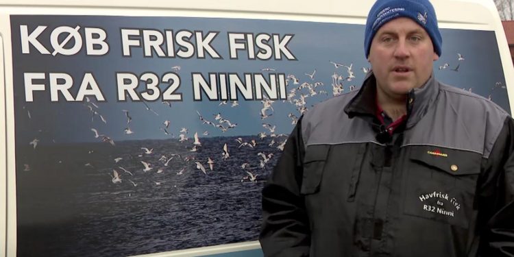 Havfriskfisk på Bornholm med fisker Bo Johansen med kutteren R32 Ninni