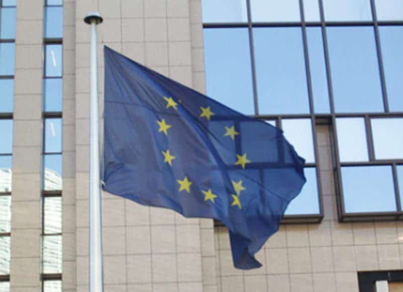 Read more about the article EUFA bifalder aftalen om en overgangsperiode i Brexitforhandlingerne.