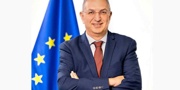 De mennesker, der bringer fisk og skaldyr til vores borde, fortjener vores fulde støtte, når en krise uden for deres kontrol truer deres levebrød. foto: Costa Kandis - eu