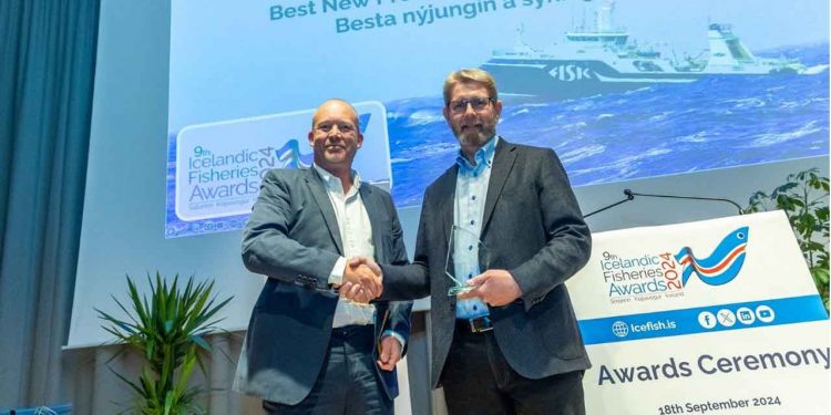 Hampiðjan har vundet den islandske fiskeri-pris for det bedste nye produkt ved den islandske fiskeriudstilling IceFish 2024 i Kópavogur. foto: Fiskifréttir/Eva Björk