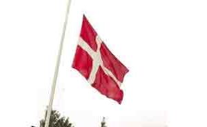 Dannebrog på halv - fiskerfourm.dk
