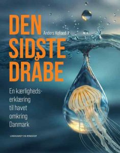 Det starter ellers godt for den danske biolog Anders Kofoed, der i år kan pryde sig med titlen »Danmarks Bedste naturformidler 2026«, samt med en beskrivelse i **Jyllands-posten**. foto: Lindhardt og Ringhof