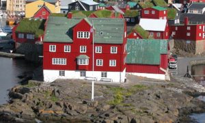 Holland og Island protesterer imod ny færøsk fiskeripolitik  Arkivfoto: Lagtinget på Færøerne - Wikipedia