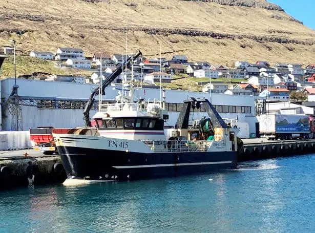 I Klaksvik landede den mindre trawler Fiskaklettur 18,2 tons, hvoraf 5,6 tons var havtaske foto. FS