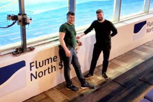 Udstyrsproducenten Netastovan har indtaget Nordsøen Oceanariums flumetank i Hirtshals for at fin-tune et nyt, banebrydende alternativ til den traditionelle rockhopper. Testforløbet, der blev fulgt tæt af både færøske kunder og norske medejere, markerer et vigtigt skridt mod fremtidens mere effektive og skånsomme trawlteknologi i Nordatlanten. foto: Flume