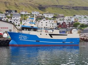 Den mindre trawler **Fríðborg** landede i sidste uge en last på 5,5 tons, hvoraf det meste var rødspætter. foto: Fiskur - KS