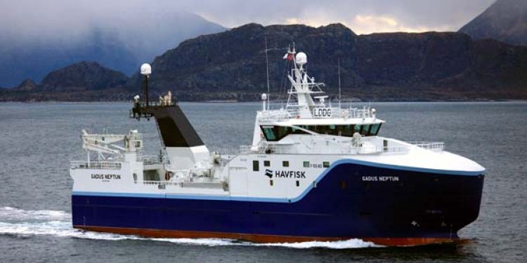 Norsk rederi navngiver deres tredje trawler i Gadus-serien.  Foto: Gadus Neptun - Vard  Brattvaag