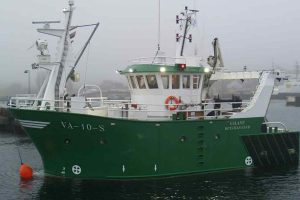 Søby værft med 3 trawlere i rap. Foto: »Galant« med fiskeskipper Kertil Pettersen - Søby Værft