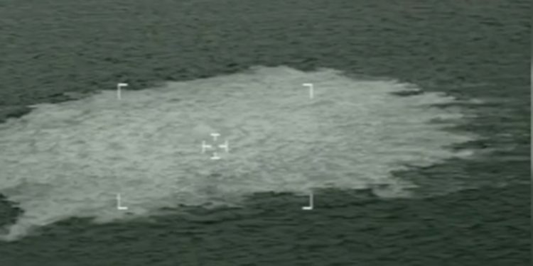 Gasrørs-eksplosionerne spredte giftige stoffer fra havbunden op i Østersøen. foto: Forsvaret