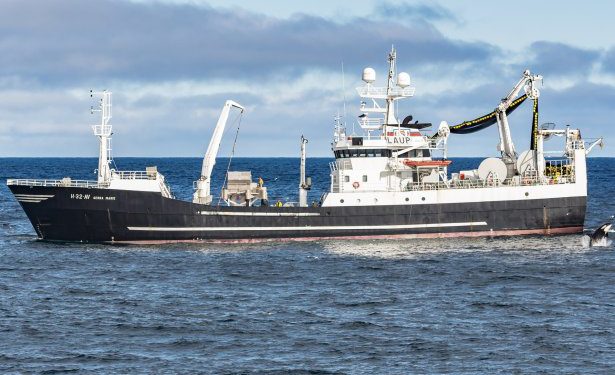 Oprindelig færøsk trawler vender tilbage til færøsk fiskeri efter 30 år under norsk flag - Fiskur EMS