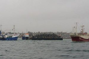 Gilleleje Havn sikre sig mod ny »Bodil«  Foto: udbygningen af østmolen er påbegyndt i Gilleleje Havn - CSH