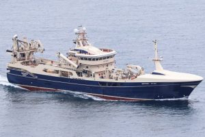 I Denmark landede »Gøtunes« 2.500 tons blåhvilling til FF Skagen. foto: Kiran J