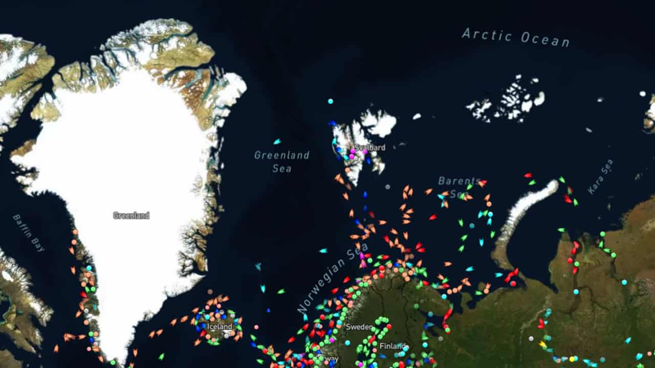 Read more about the article Russiske trawlere spottet ved østkysten af Grønland
