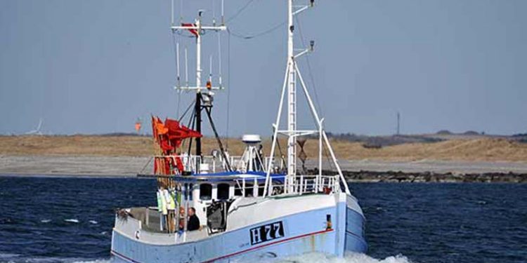 Bundventil årsag til vandindtrængning i garnbåd  Arkivfoto: H77 Lady Fox fra Gilleleje - RCS