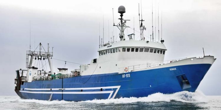 Grønlandsk selskab opgiver køb af islandsk trawler.  Foto: HF 519 Venus tages nu tilbage til HB Grandi og sættes til salg igen. HB Grandi