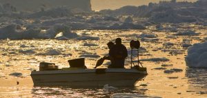 Halvering af fiskeriet efter grønlandske hellefisk får nu konsekvenser  Foto: Helle-fiskeri ved Grønland
