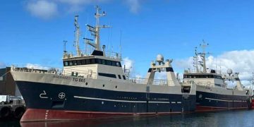 Partrawlerne **Hamranes** og **Breiðanes** landede i sidste uge en last på 130 tons, overvejende sej foto: Gert Vejen Fiskur.fo