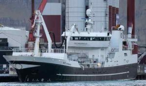 xI sidste uge har det været en særdeles travl uge, især for modtageanlæggene i Fuglafjørður. Her har flåden leveret massive mængder til blandt andet Havsbrún og Pelagos - foto: Kiran J