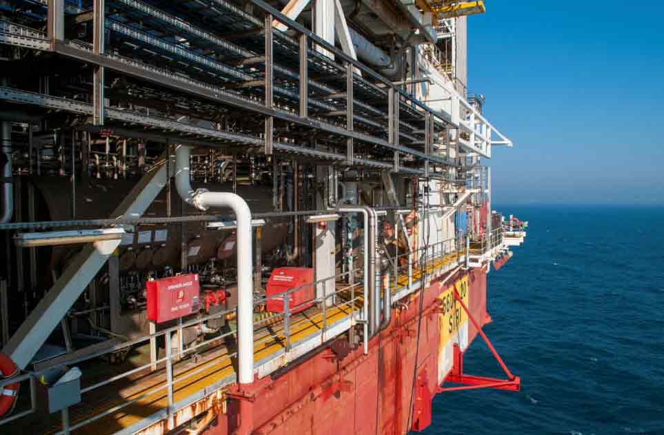 Read more about the article Trængsel langs den jyske vestkyst: Havet fyldes med vind og kabler samt havmøller og platforme – mens fiskerne presses ud