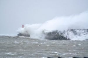 Hirtshals gik næsten fri – Skagen ramt  Foto: Hritshals havn  Fotograf: HHansen