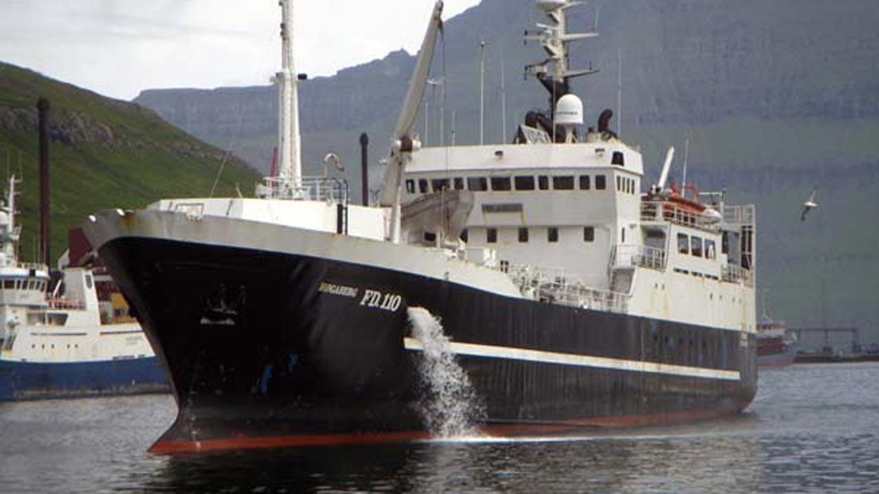 Read more about the article Færøerne: Industrifiskeriet efter blåhvilling / sortmund