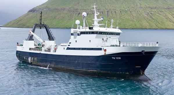I Ánirnar landede frysetrawleren **Hvítanes** 200 tons frossen hellefisk efter fiskeri på Flemish Cap i det nordvestlige Atlanterhav. foto: Kiran J