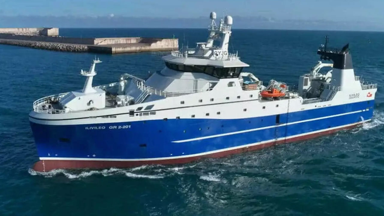Read more about the article Islandske firma Brim køber grønlandsk trawler