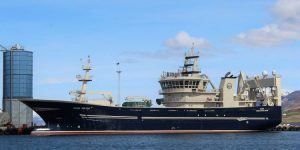 Den islandsk pelagiske flåde gør sig klar til makrelsæsonen. foto: Karl Erik Palsson