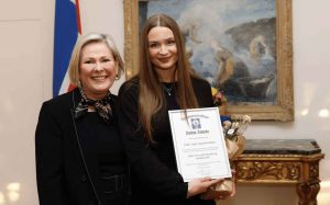 prisoverrækkelse af den islandske præsident - Sigurdardottir - Matis