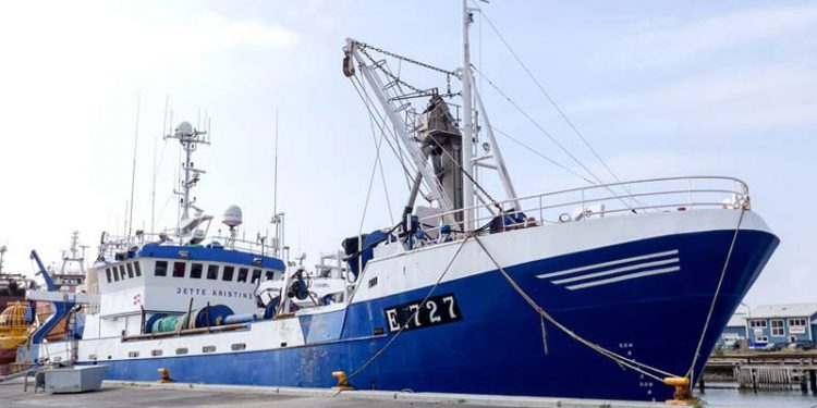 Lokal fiskeskipper fra Esbjerg er ikke begejstret for titlen »kvotekonge«   Foto: E 727 »Jette Kristine« - PmrA