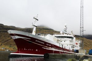 Færøerne: Industrifiskerne leverer til fiskemelsfabikken Havsbrún