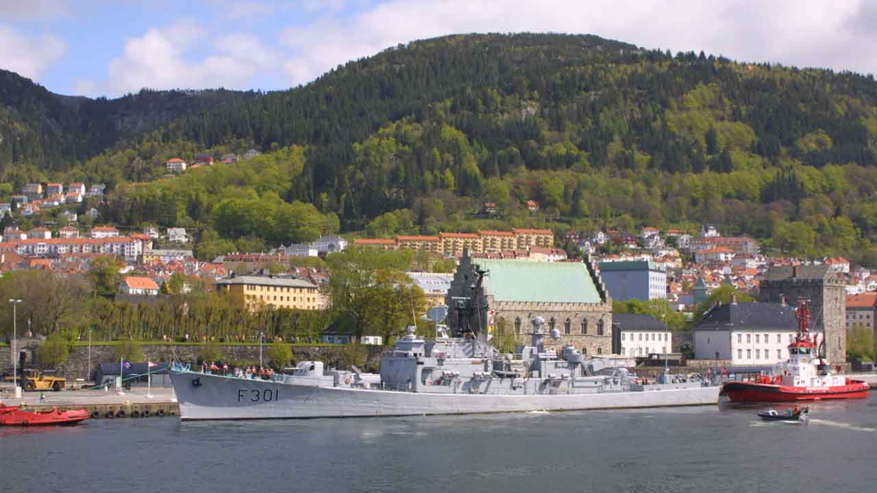 Read more about the article Det norske forsvar vil ikke fjerne sænket fregat »KNM Bergen«
