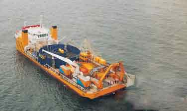 Energinet og tre nabolande rykker sammen i bussen for at sikre hurtigere reparationer af de mange søkabler i Nordsøen. Men bag de fine ord om »forsyningssikkerhed« gemmer sig en virkelighed med et havbunds-netværk, der bliver stadig sværere at navigere i for danske fiskere. foto: EnergiNet