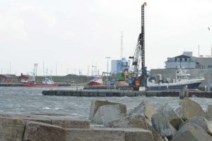 Ny Brokaj tager form i Hvide Sande.  Foto: Etablering af ny brokaj ved Aarhuskajen i Sydhavnen i Hvide Sande - FiskerForum