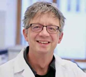 Professor Knut Rudi og hans kolleger fra Norges Miljø- og Biovidenskabelige Universitet har analyseret over 1.500 bundprøver fra den norske kyst og omkring Island.  foto benjaminsen Forskning.no