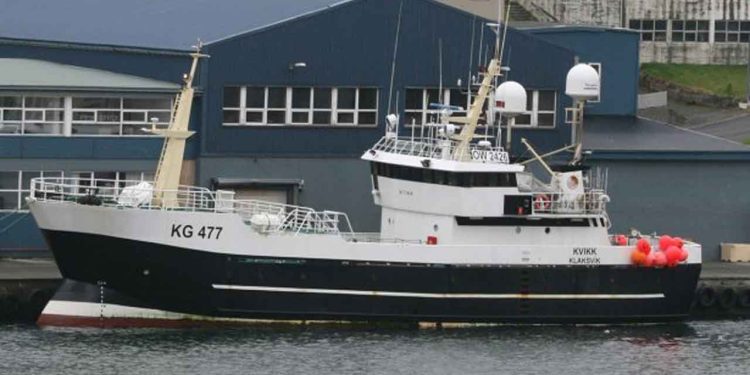 JFK har solgt deres linefartøj »Kvikk« og meddeler i samme øjemed, at man ikke vil købe en erstatning for det gamle fartøj. Fiskerettighederne beholder det færøske rederi, siger rederen Hanus Hansen. foto: Skipalistin - fiskur.fo