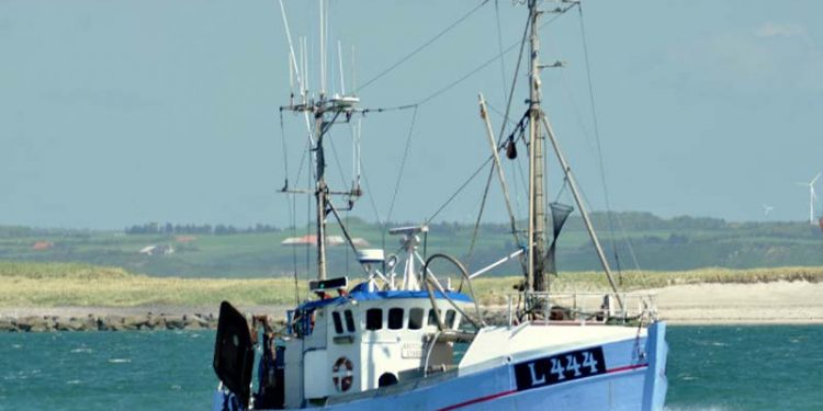 Thyborøn trawler skifter Navn og Havn.  Arkivfoto: trawleren L444 Christian Lykke fra Thyborøn får nu nyt navn RI 102 Iris og skifter til Hvide Sande Havn - RSC