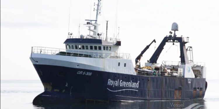 Royal Greenland trawler sunket nær Sisimiut i Grønland snapshot